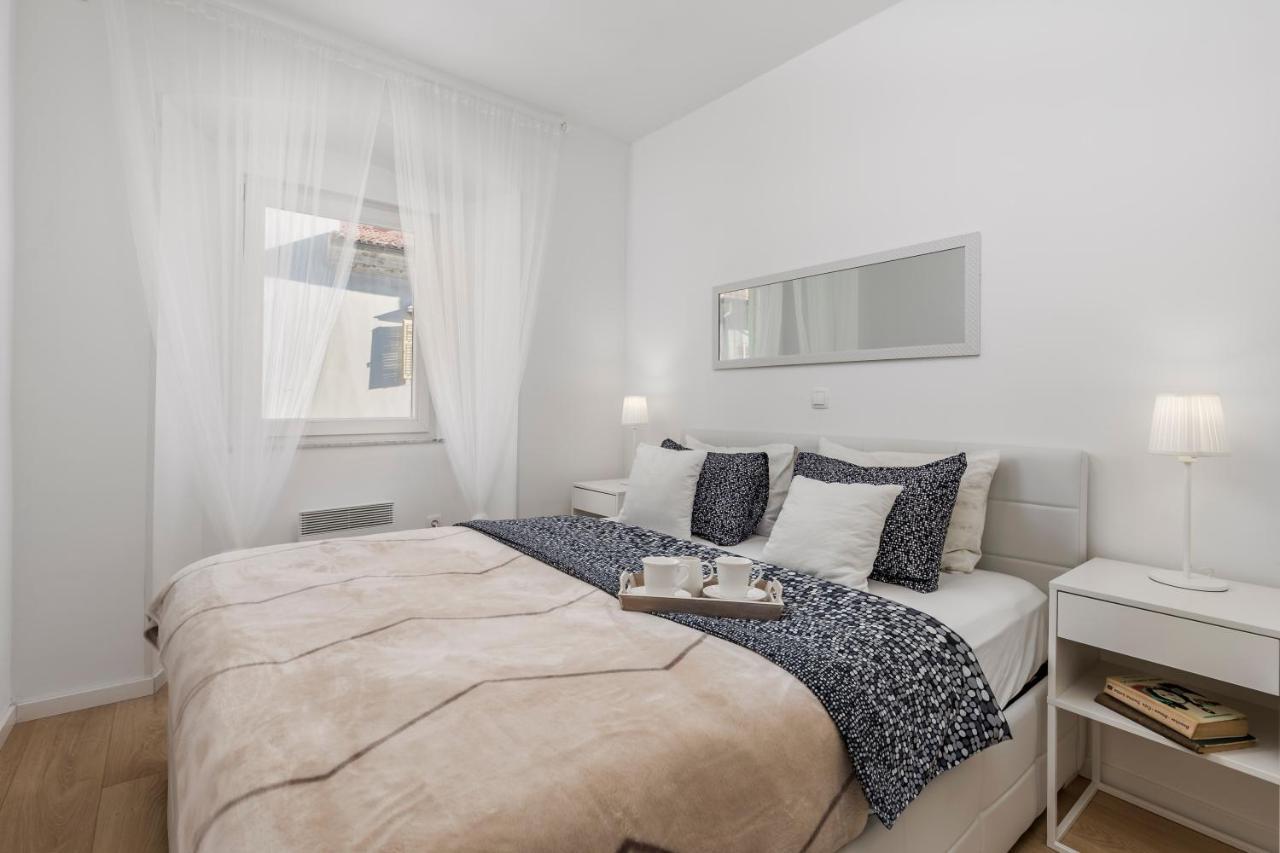 Apartment Opa Gold リエカ エクステリア 写真